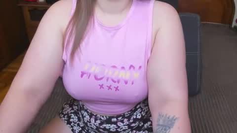 Snapshot of milfdeaa chatting on 3, 2, 2026 Dea online show from 3, 2, 2026