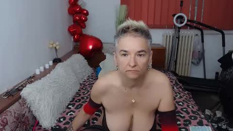milfdolores online show from 26, 9, 2025