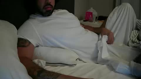 Snapshot of milfloverfl chatting on 31, 10, 2025 milfloverfl online show from 31, 10, 2025