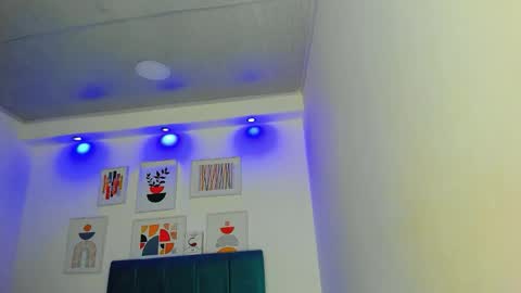 S O F I A online show from 14, 12, 2025