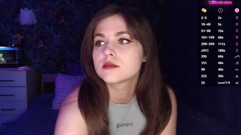 Snapshot of milk_slice chatting on 28, 9, 2025 Stella and Neo online show from 28, 9, 2025