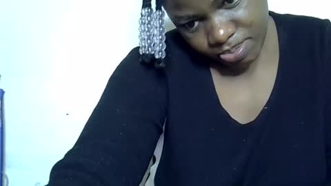 Snapshot of milk_titz chatting on 11, 1, 2025 kinwity online show from 11, 1, 2025