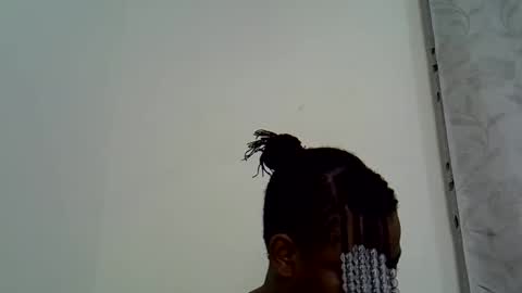 Snapshot of milk_titz chatting on 23, 1, 2025 kinwity online show from 23, 1, 2025