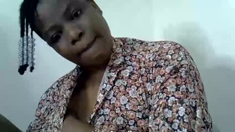 Snapshot of milk_titz chatting on 29, 1, 2025 kinwity online show from 29, 1, 2025