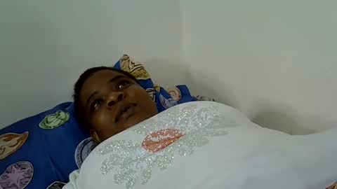 Snapshot of milk_titz chatting on 31, 1, 2025 kinwity online show from 31, 1, 2025