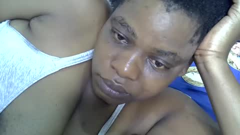 Snapshot of milk_titz chatting on 10, 2, 2025 kinwity online show from 10, 2, 2025