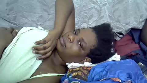 Snapshot of milk_titz chatting on 15, 2, 2025 kinwity online show from 15, 2, 2025