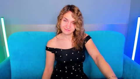 milkablond online show from 4, 2, 2025