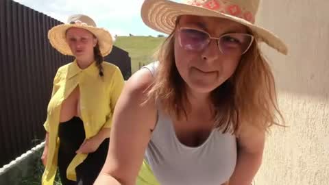 Snapshot of milkykandy chatting on 25, 7, 2026 Livia online show from 25, 7, 2026