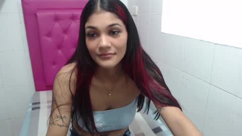 Snapshot of milkyway_18 chatting on 2, 2, 2025 milkyway_18 online show from 2, 2, 2025