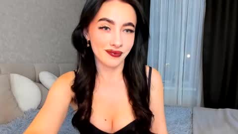 milla moore online show from 5, 10, 2025