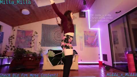Snapshot of milla_milla chatting on 17, 10, 2025 milla_milla online show from 17, 10, 2025
