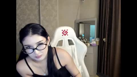 Snapshot of milla_muse chatting on 4, 8, 2026 milla muse online show from 4, 8, 2026