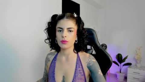 Snapshot of milla_pixxie chatting on 2, 12, 2024 Milagros online show from 2, 12, 2024