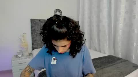 Snapshot of milla_pixxie chatting on 3, 2, 2025 Milagros online show from 3, 2, 2025