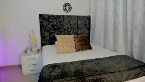 Snapshot of milla_pixxie chatting on 10, 2, 2025 Milagros online show from 10, 2, 2025