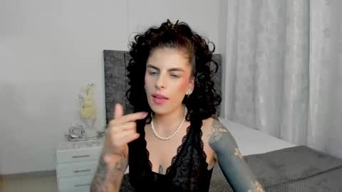 Snapshot of milla_pixxie chatting on 21, 2, 2025 Milagros online show from 21, 2, 2025