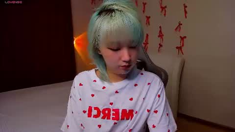 Snapshot of milla_waves chatting on 18, 7, 2026 Milla or just Mi online show from 18, 7, 2026