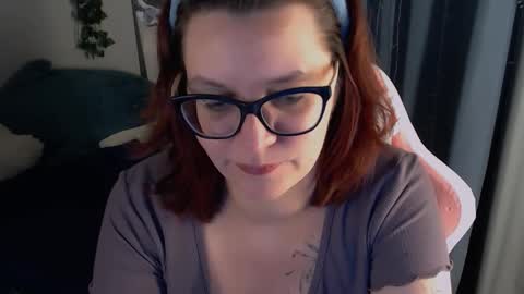 Snapshot of millapoolys chatting on 5, 12, 2025 Milla online show from 5, 12, 2025