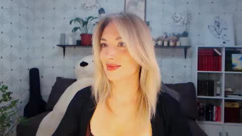 Snapshot of millaxqueen chatting on 22, 5, 2026 MillaXQueen online show from 22, 5, 2026