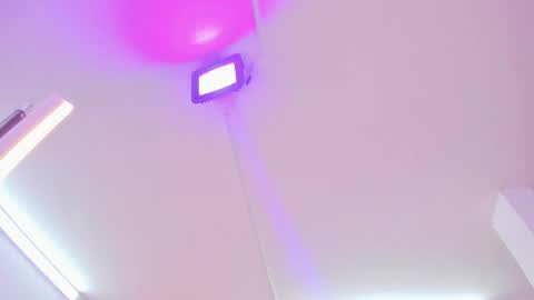 Snapshot of miller_vanessa_ chatting on 5, 3, 2025 miller_vanessa_ online show from 5, 3, 2025