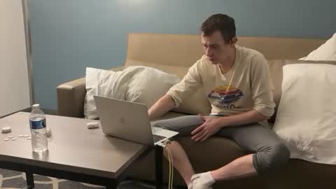 SlimnHungOH online show from 15, 12, 2024