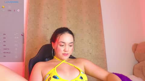 Snapshot of milly_01 chatting on 8, 1, 2025 Milly online show from 8, 1, 2025