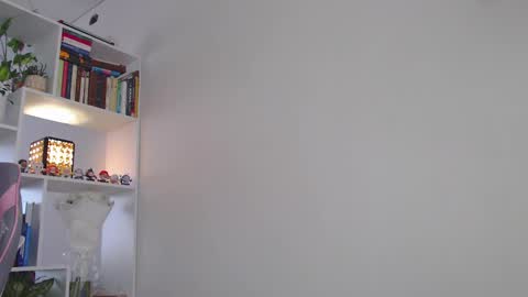 Milly online show from 15, 2, 2025