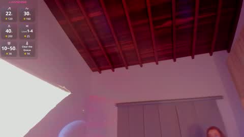 Monkey D Maddie online show from 25, 11, 2025