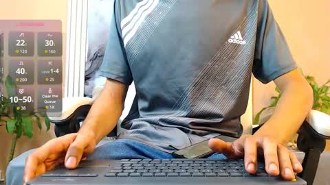 Snapshot of milo_cruz chatting on 29, 11, 2025 Milo Cruz online show from 29, 11, 2025