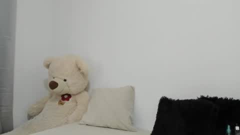 Snapshot of milocouple_ chatting on 30, 10, 2025 Milo online show from 30, 10, 2025