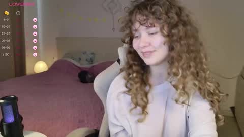 Snapshot of milounee chatting on 10, 2, 2026 milounee online show from 10, 2, 2026