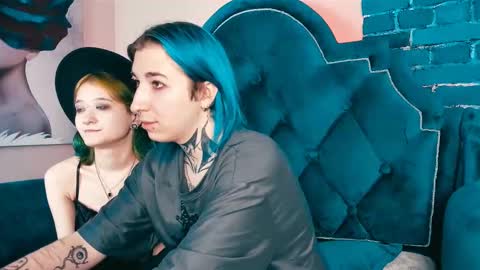 Snapshot of milten_trish chatting on 11, 12, 2024 milten_trish online show from 11, 12, 2024