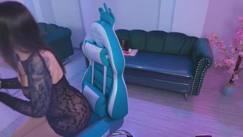 Milu ballmer  online show from 28, 1, 2025