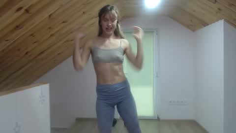 Snapshot of milusea chatting on 1, 10, 2025 milusea online show from 1, 10, 2025