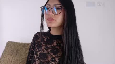 Snapshot of miluv19 chatting on 20, 6, 2026 miluv19 online show from 20, 6, 2026