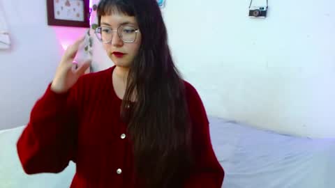 Snapshot of mily_baker chatting on 25, 5, 2026 mily_baker online show from 25, 5, 2026