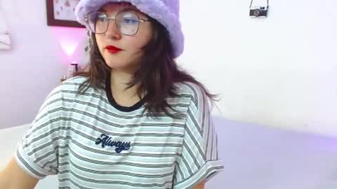 Snapshot of mily_baker chatting on 1, 6, 2026 mily_baker online show from 1, 6, 2026