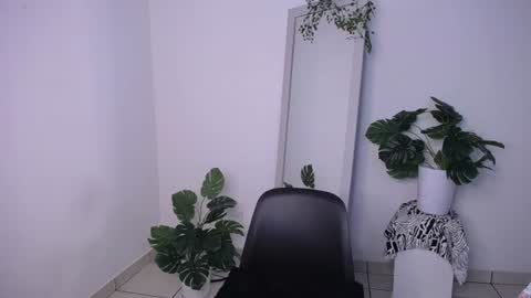 Snapshot of mily_ortiz chatting on 8, 7, 2026 Mily Ortiz online show from 8, 7, 2026