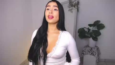 Snapshot of mily_ortiz chatting on 22, 7, 2026 Mily Ortiz online show from 22, 7, 2026