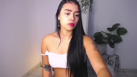Snapshot of mily_ortiz chatting on 28, 7, 2026 Mily Ortiz online show from 28, 7, 2026