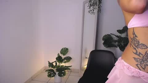 Snapshot of mily_ortiz chatting on 28, 7, 2026 Mily Ortiz online show from 28, 7, 2026