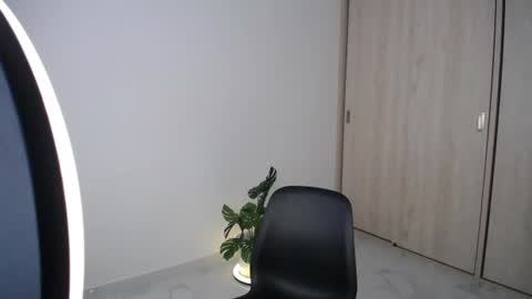 Snapshot of mily_ortiz chatting on 5, 8, 2026 Mily Ortiz online show from 5, 8, 2026