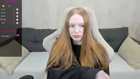 Snapshot of milymi_ chatting on 10, 9, 2025 Milena and Jasper online show from 10, 9, 2025
