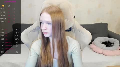 Snapshot of milymi_ chatting on 28, 9, 2025 Milena and Jasper online show from 28, 9, 2025