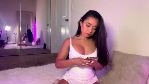 Mimi Baby online show from 25, 10, 2025