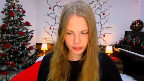 Snapshot of mimicass chatting on 5, 12, 2024 Kelly online show from 5, 12, 2024