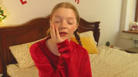 Snapshot of mimichelle chatting on 31, 12, 2024 mimichelle online show from 31, 12, 2024