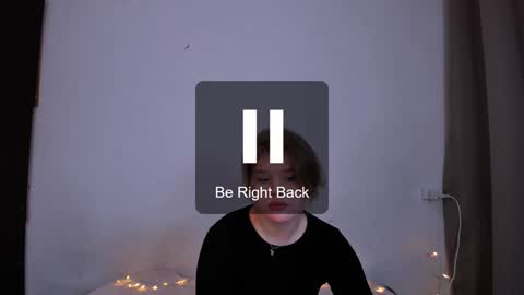 Snapshot of mina27372 chatting on 5, 1, 2025 hi Im Mina online show from 5, 1, 2025