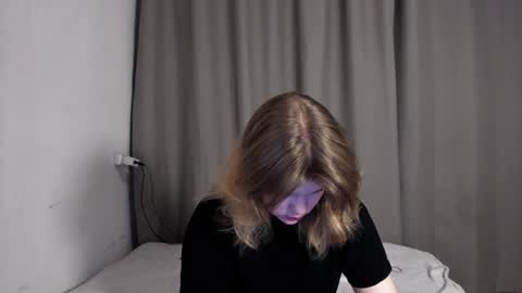 Snapshot of mina27372 chatting on 14, 1, 2025 hi Im Mina online show from 14, 1, 2025